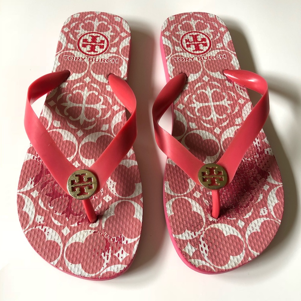 tory burch flip flops